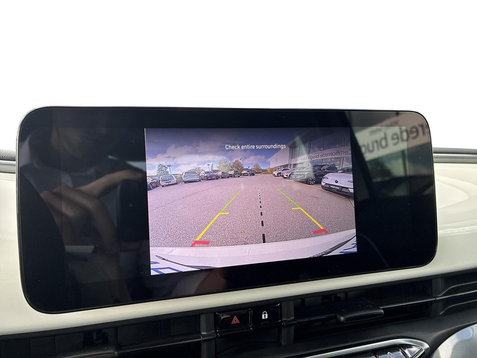 Hvid Fiat 500e fra 2023