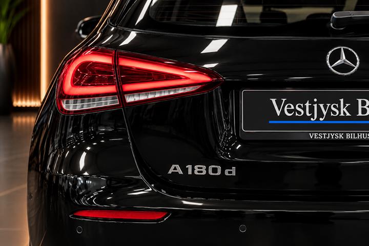 Sort Mercedes A180 d fra 2018
