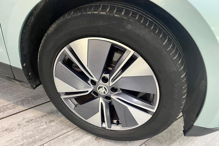 Grøn Skoda Enyaq fra 2021
