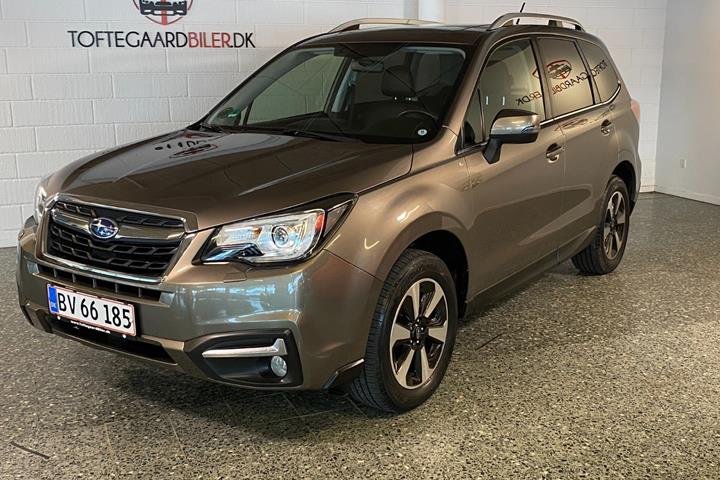 Brun Subaru Forester fra 2017