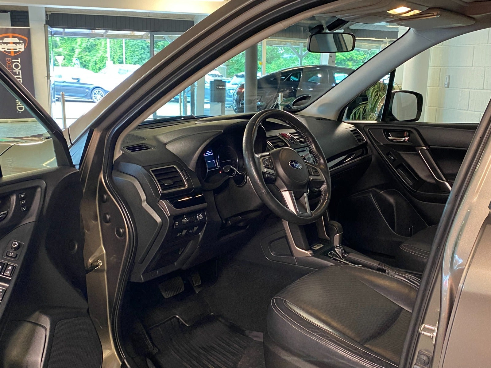 Brun Subaru Forester fra 2017