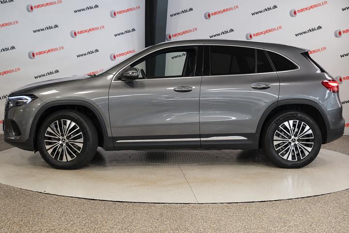 Grå Mercedes EQA250+ fra 2025