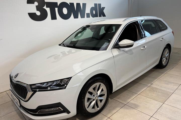 Hvid Skoda Octavia fra 2022