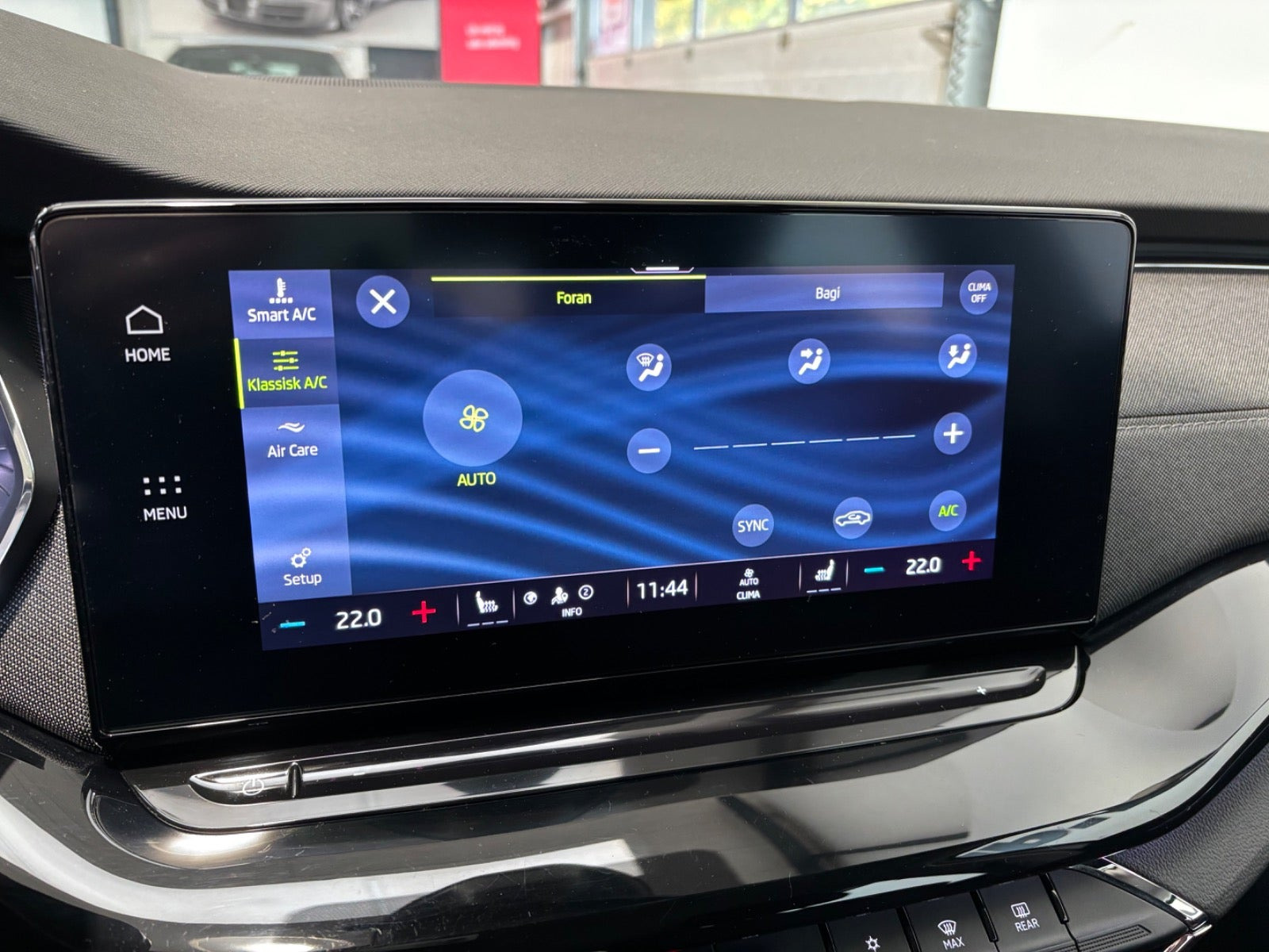 Hvid Skoda Octavia fra 2022