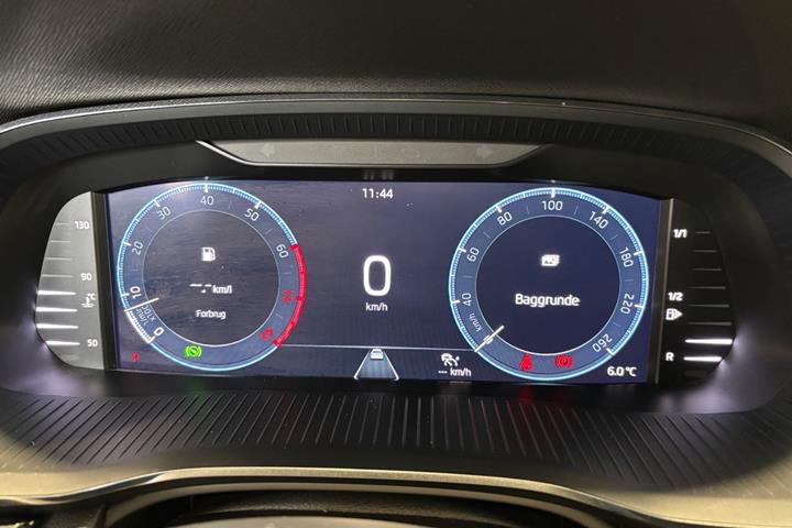 Hvid Skoda Octavia fra 2022