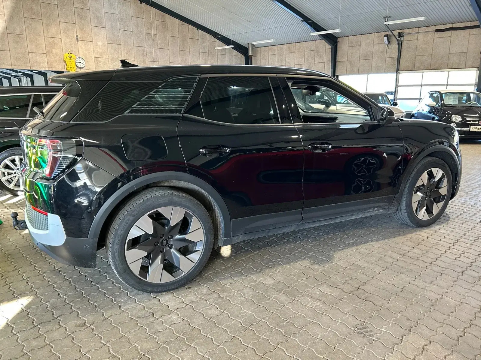 Sort Ford Explorer fra 2025