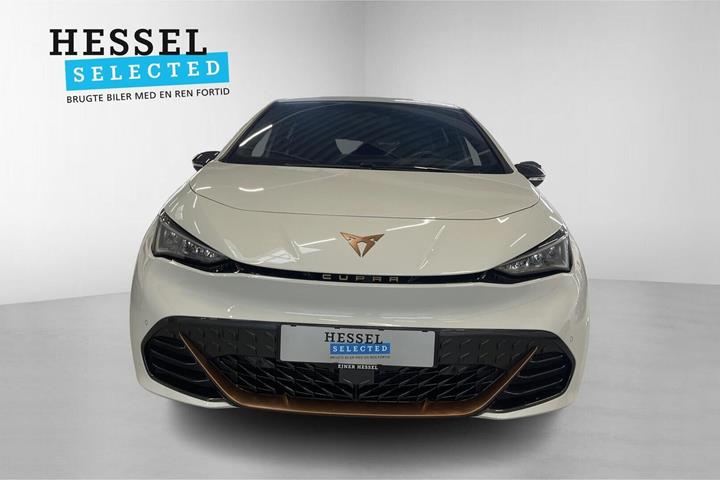 Hvid Cupra Born fra 2024