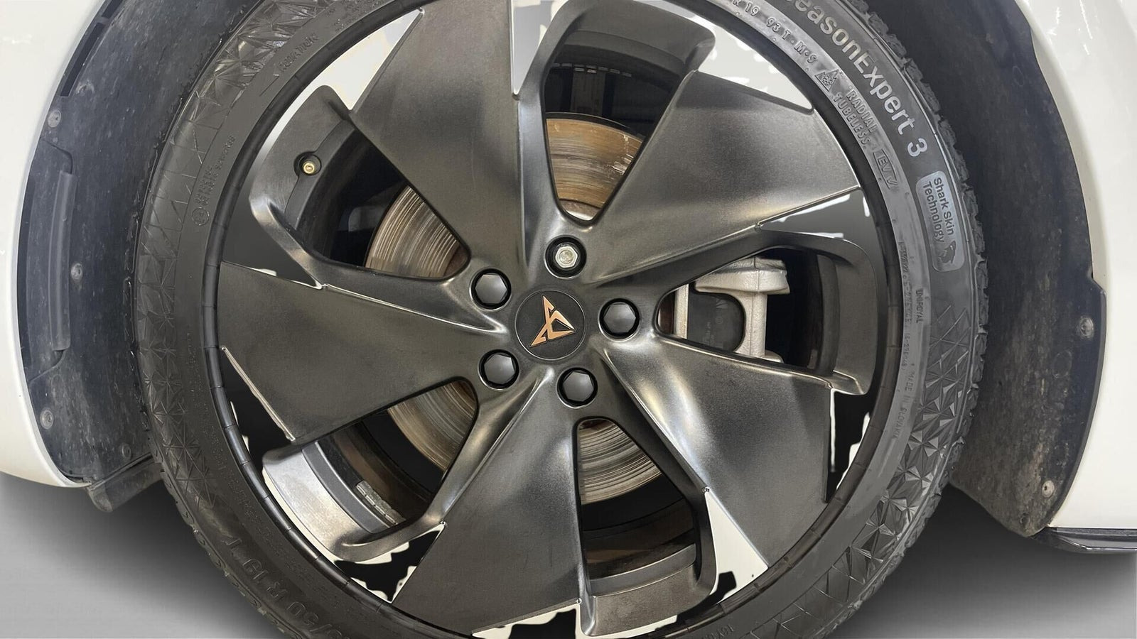 Hvid Cupra Born fra 2024