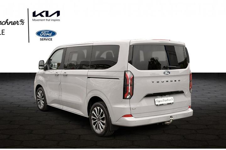 Grå Ford Tourneo Custom 340 L1 fra 2024
