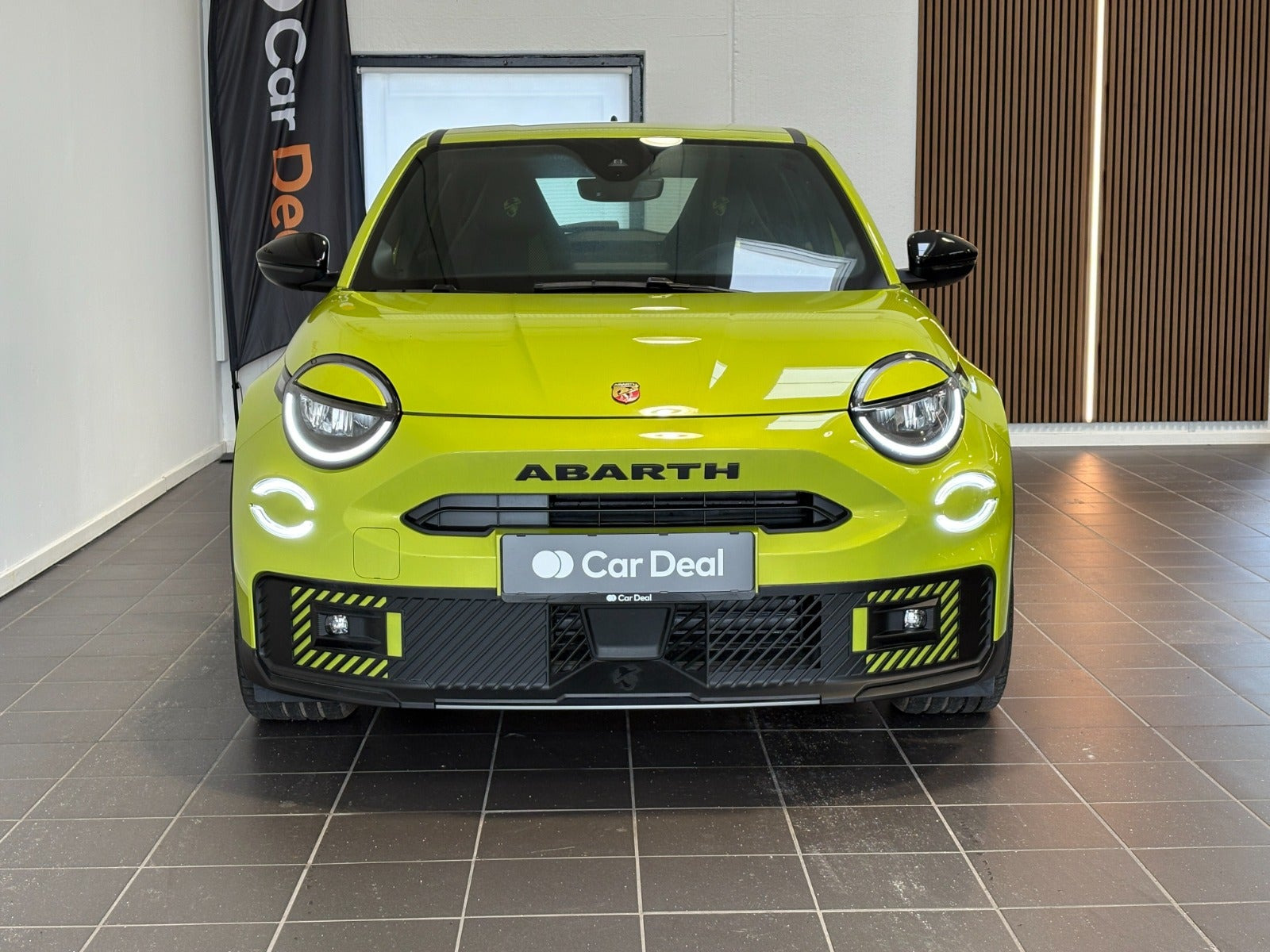 Grøn Abarth 600e fra 2025
