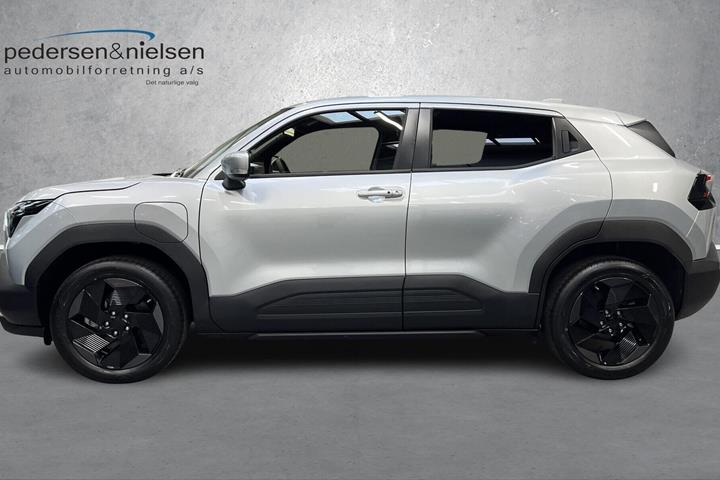 Sølv Suzuki eVitara fra 2025
