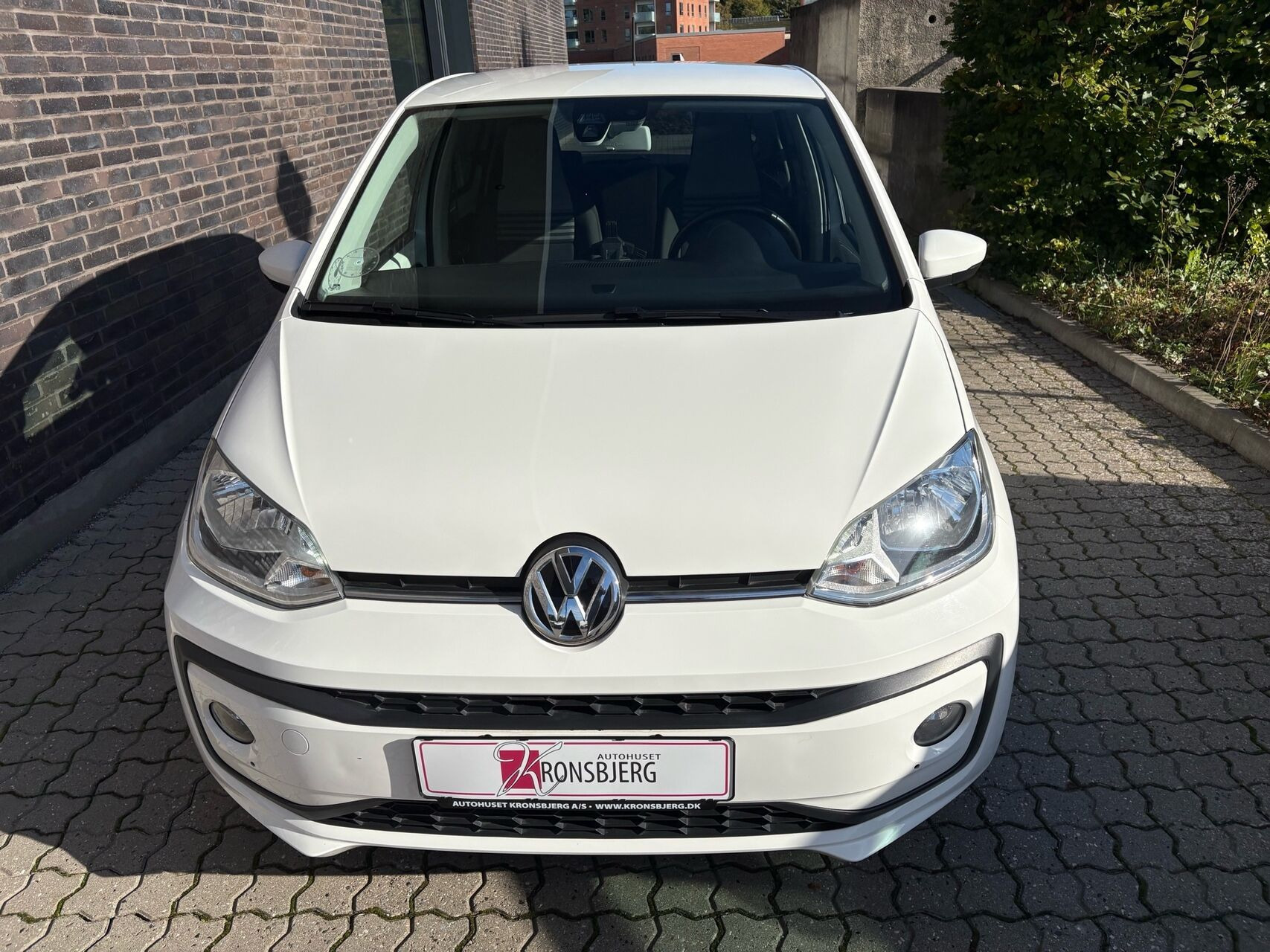 Hvid VW UP! fra 2019