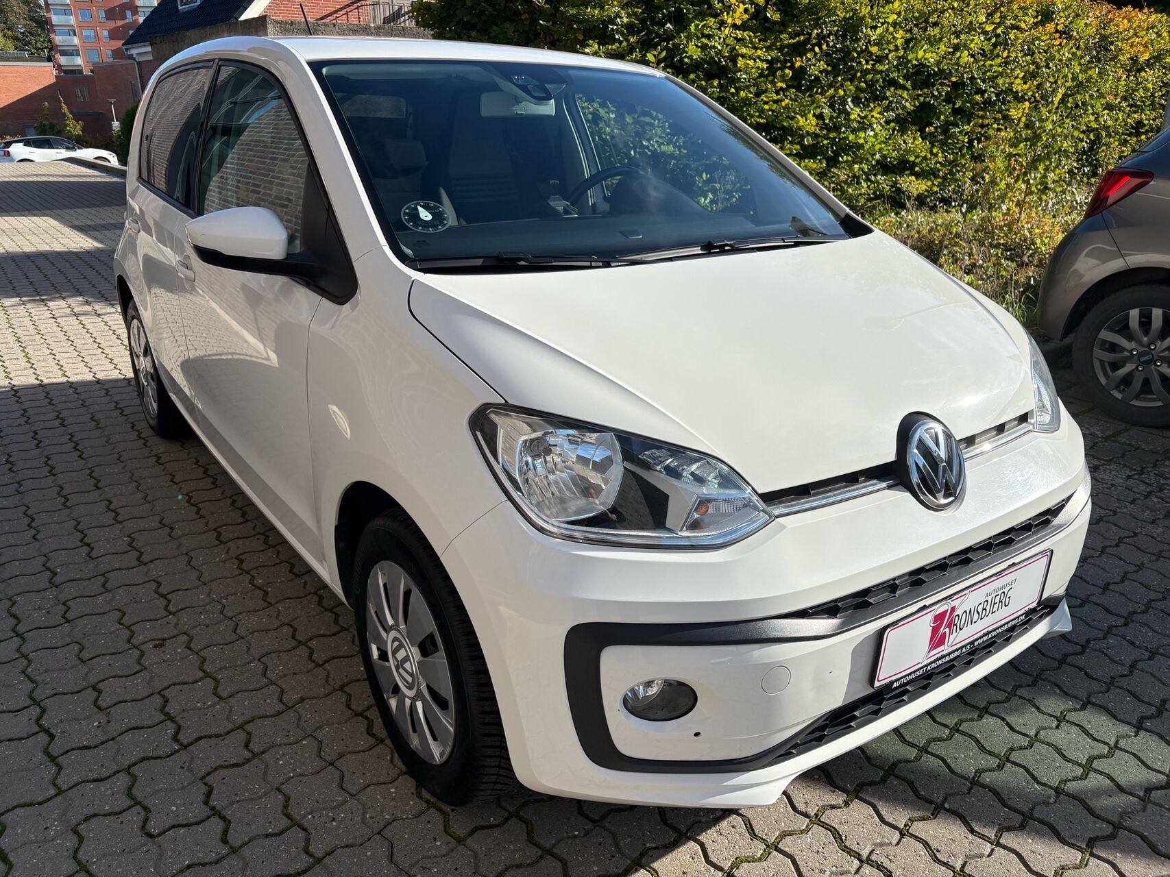 Hvid VW UP! fra 2019