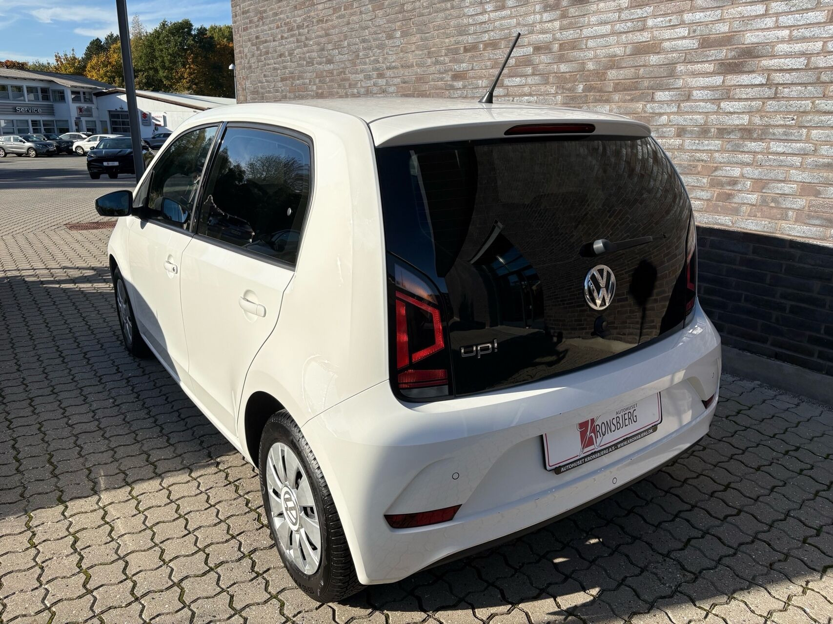 Hvid VW UP! fra 2019