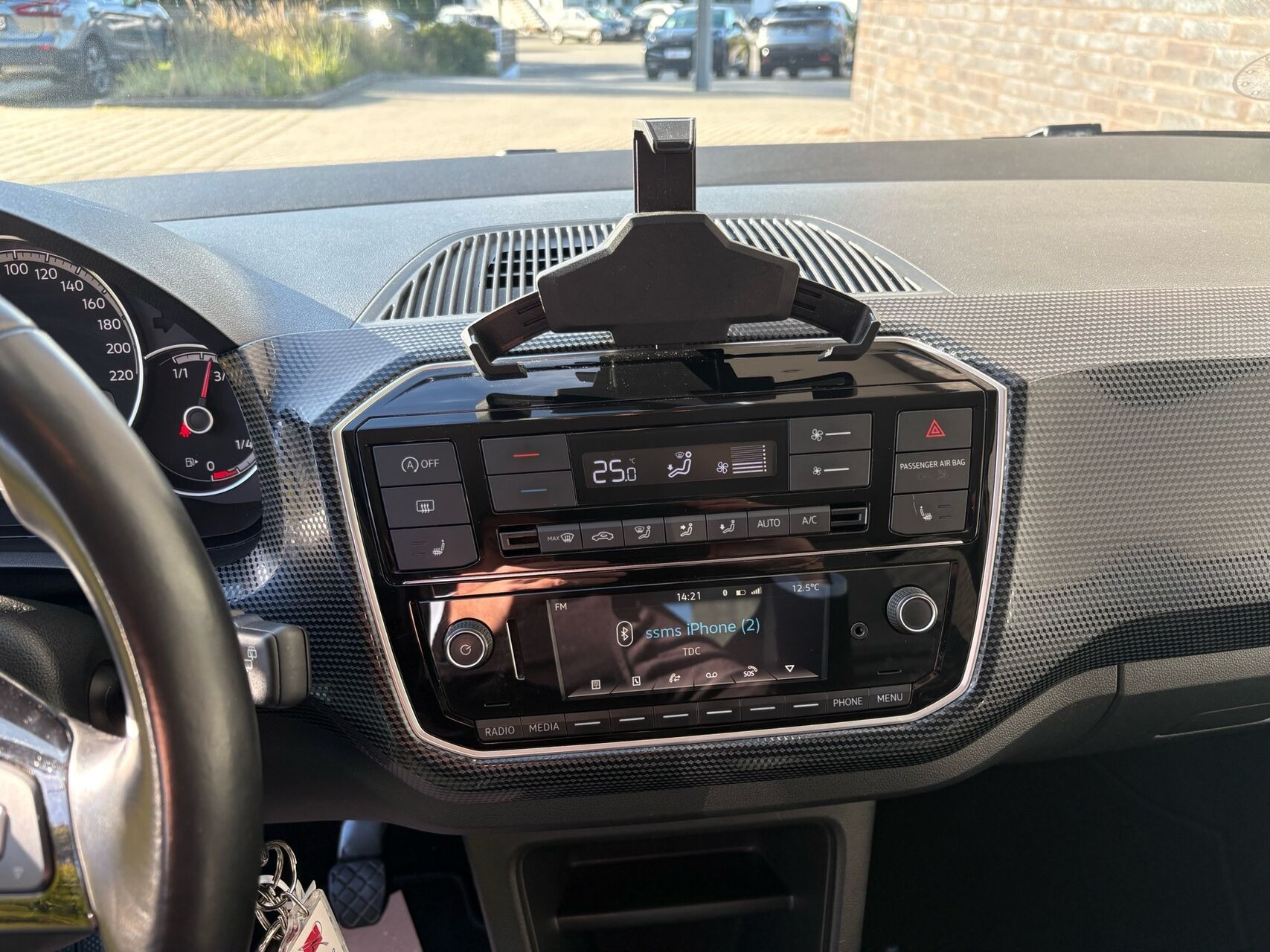Hvid VW UP! fra 2019