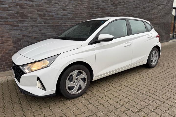 Hvid Hyundai i20 fra 2022