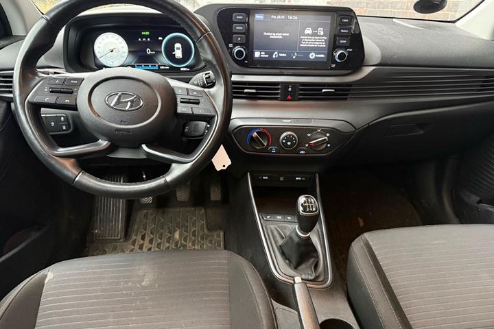 Hvid Hyundai i20 fra 2022