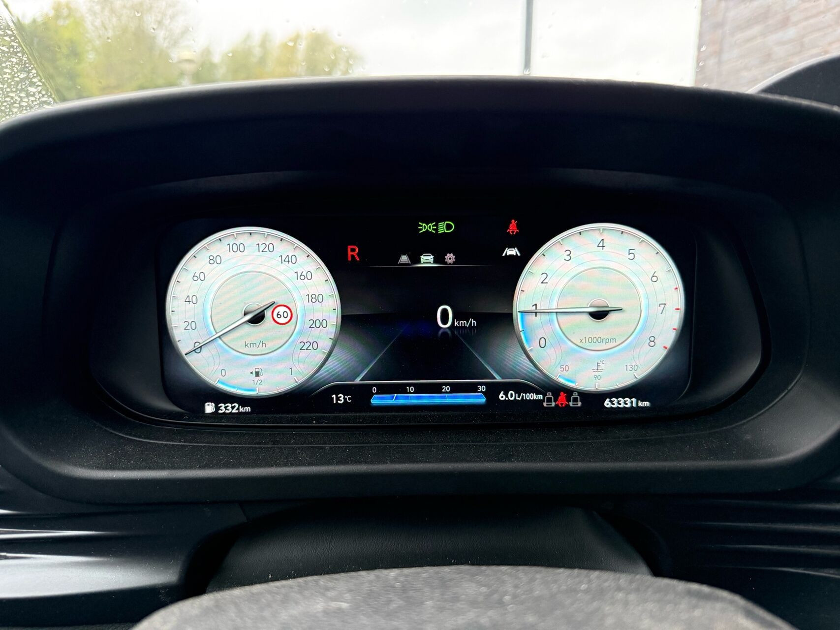 Hvid Hyundai i20 fra 2022