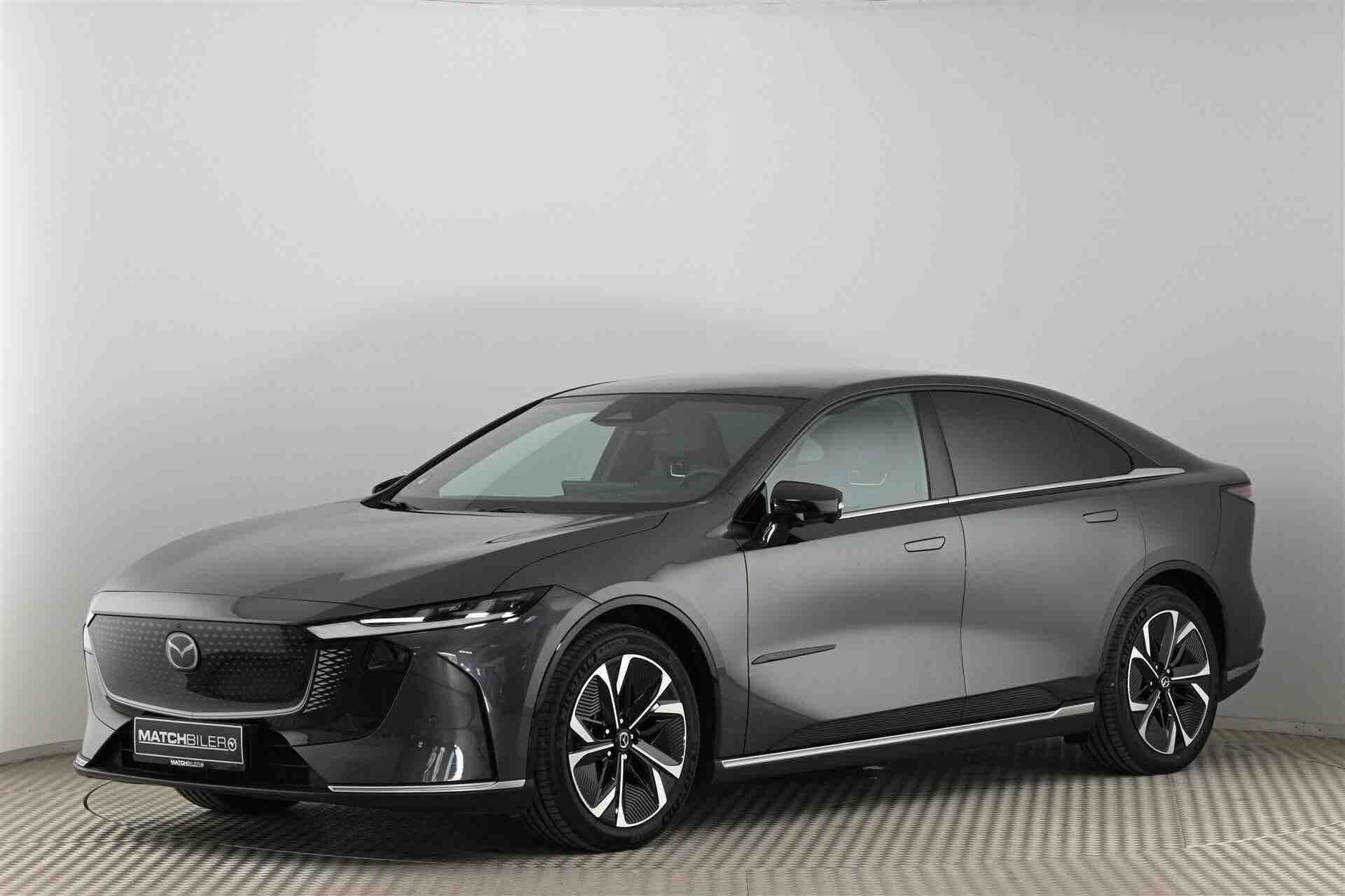 Grå Mazda 6e fra 2026