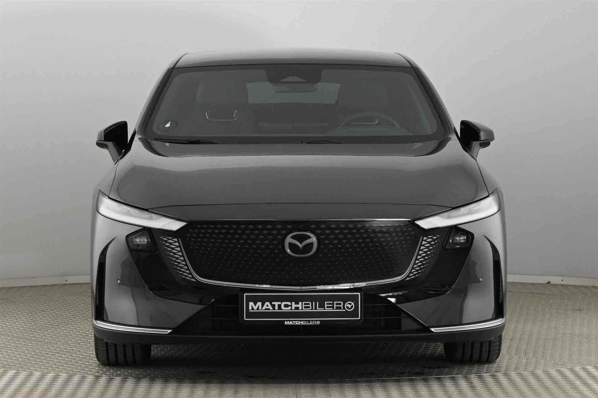 Grå Mazda 6e fra 2026