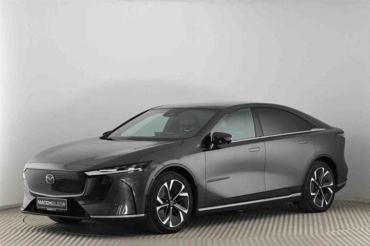 Grå Mazda 6e fra 2026