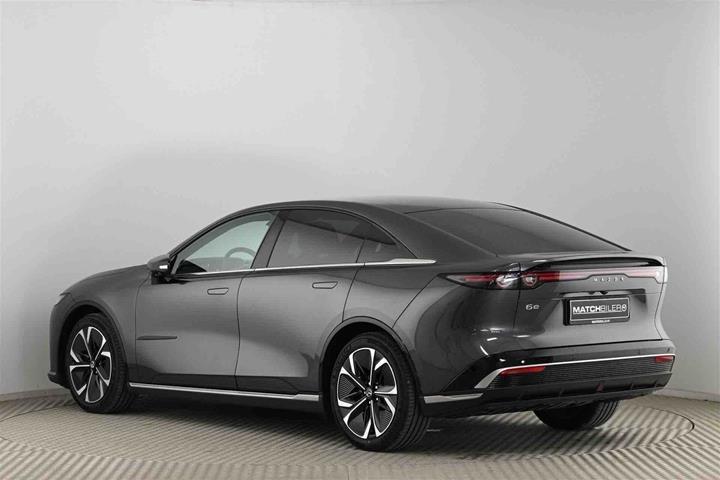 Grå Mazda 6e fra 2026