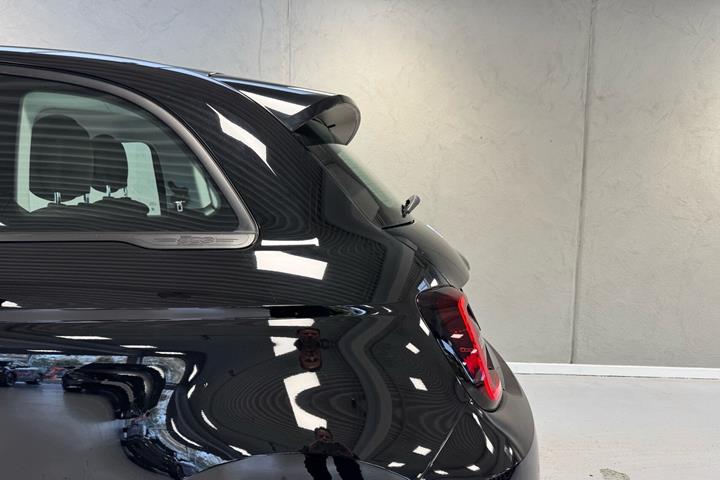 Sort Fiat 500e fra 2023