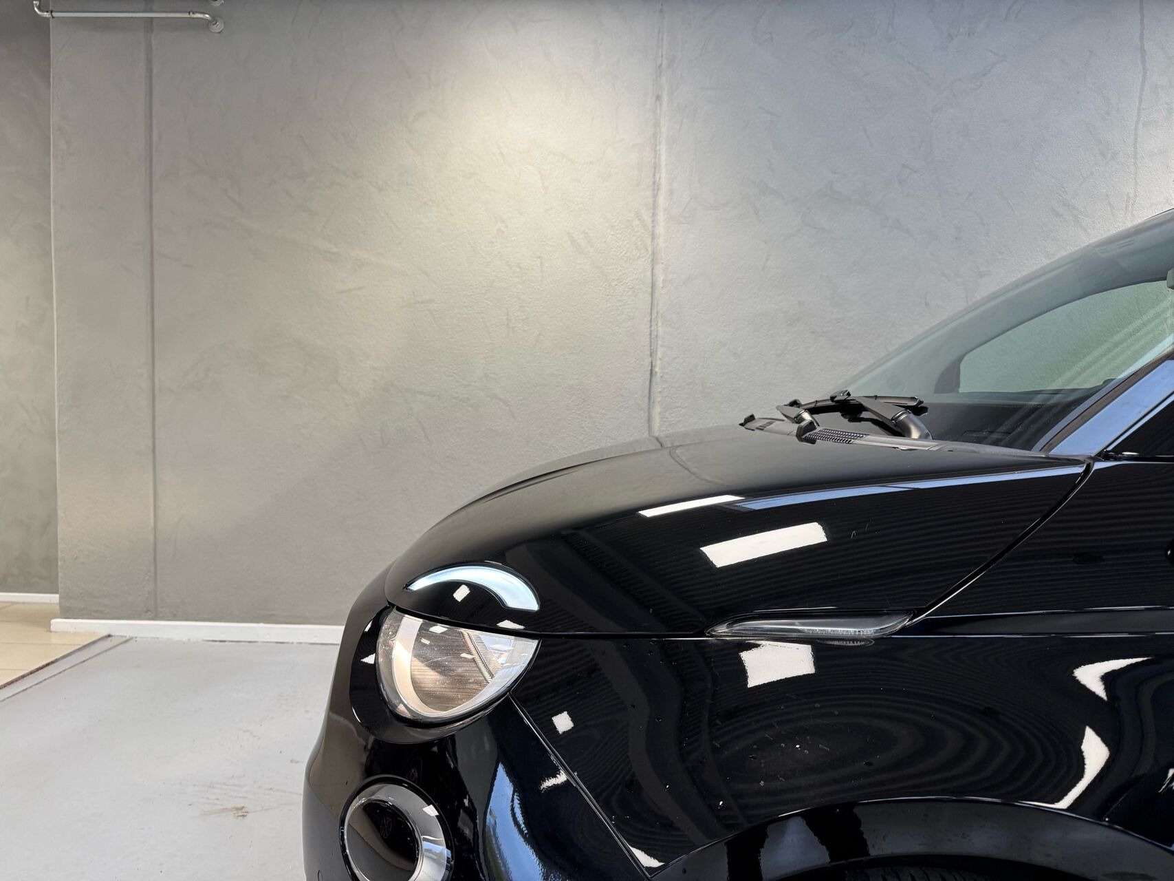 Sort Fiat 500e fra 2023
