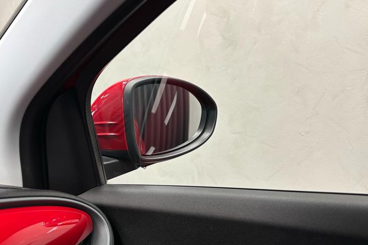 Rød Fiat 500e fra 2023