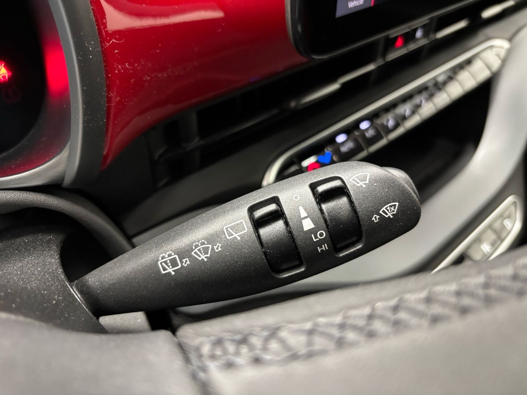Rød Fiat 500e fra 2023