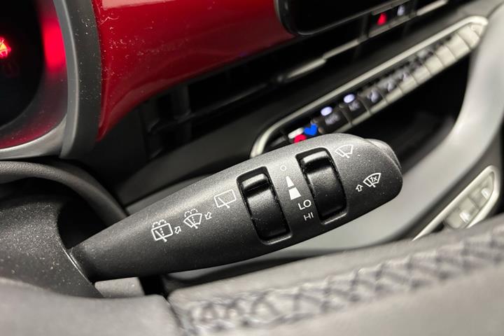 Rød Fiat 500e fra 2023