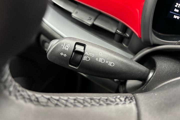 Rød Fiat 500e fra 2023