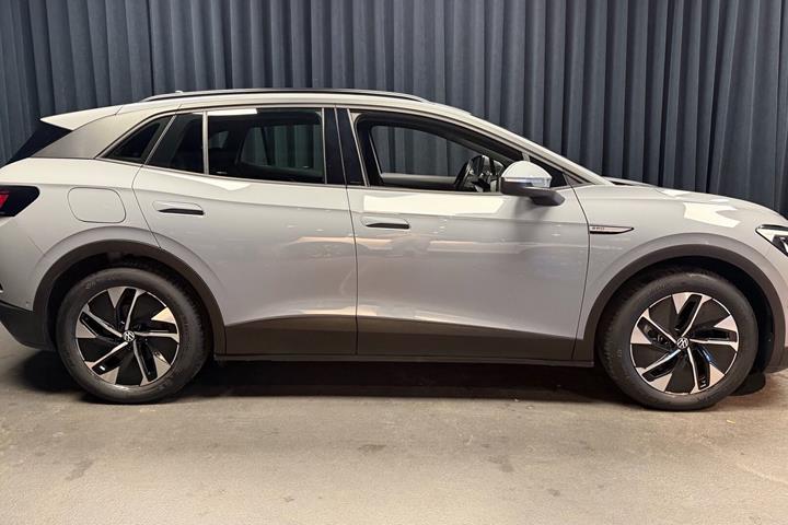Grå VW ID.4 fra 2023