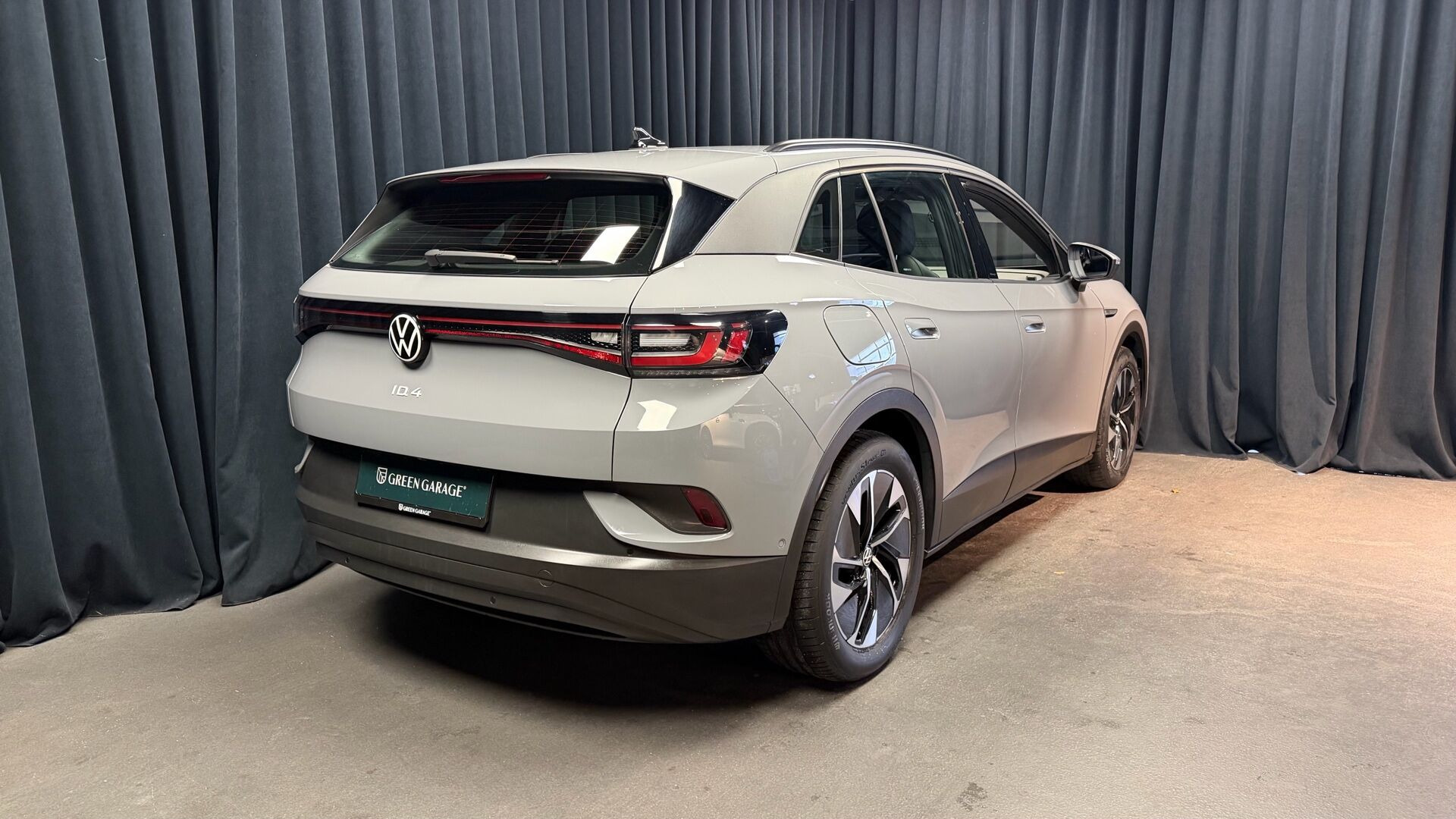 Grå VW ID.4 fra 2023