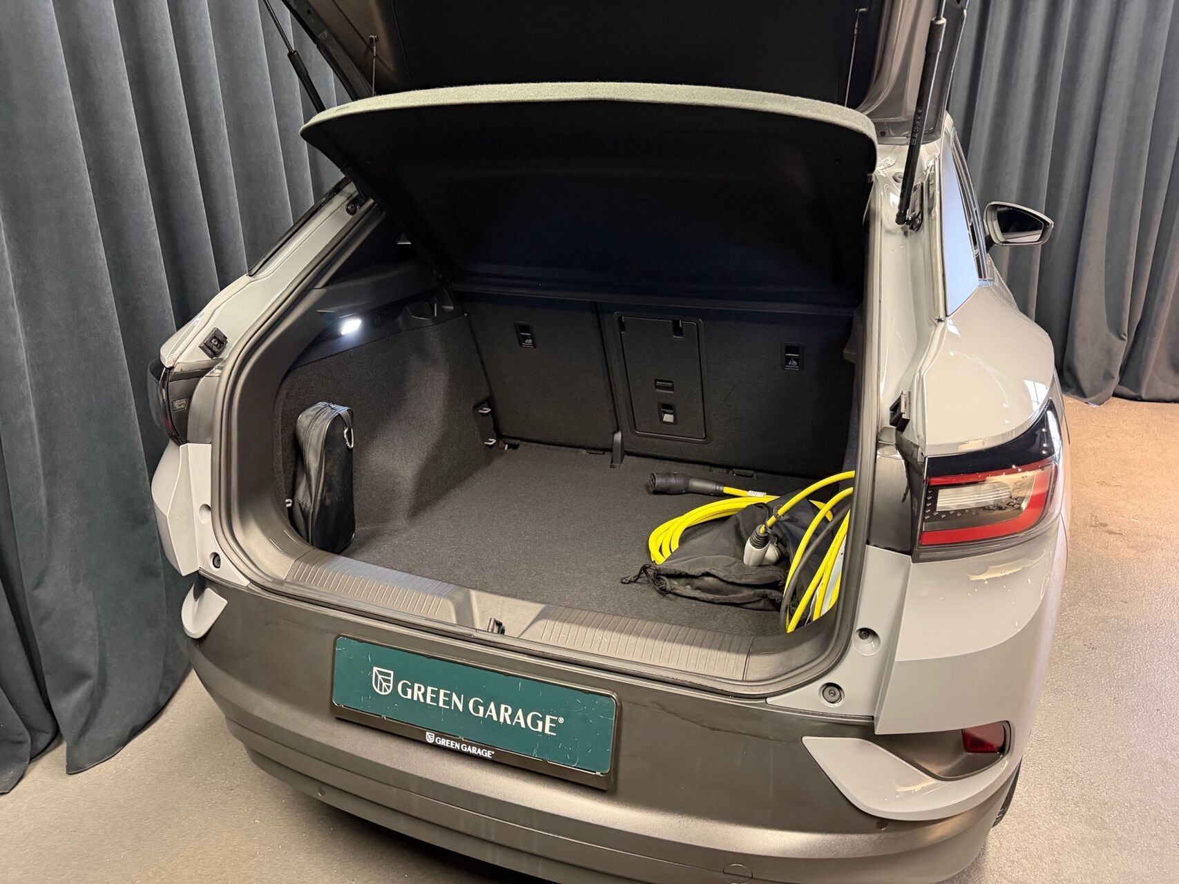 Grå VW ID.4 fra 2023