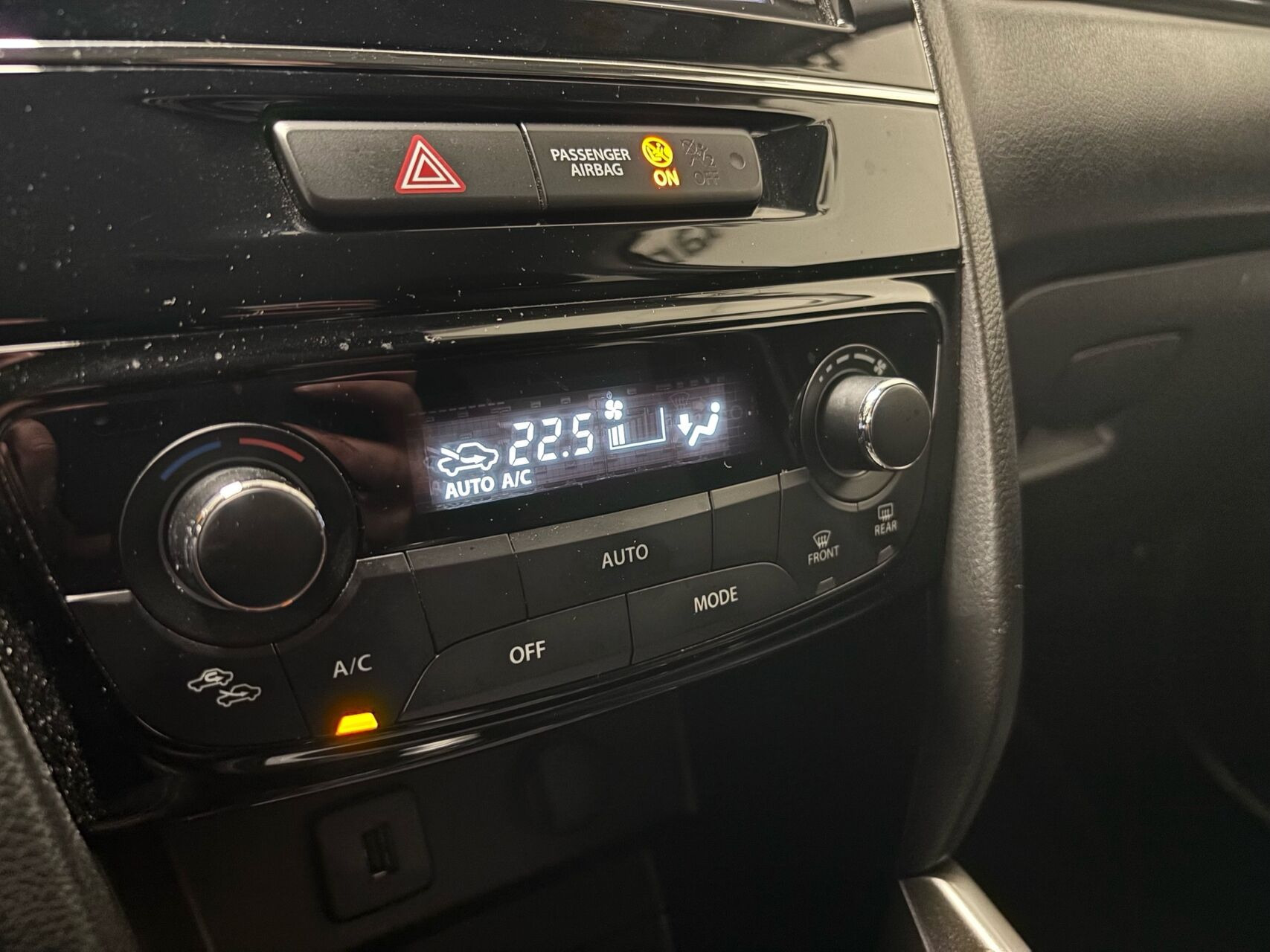 Hvid Suzuki Vitara fra 2023