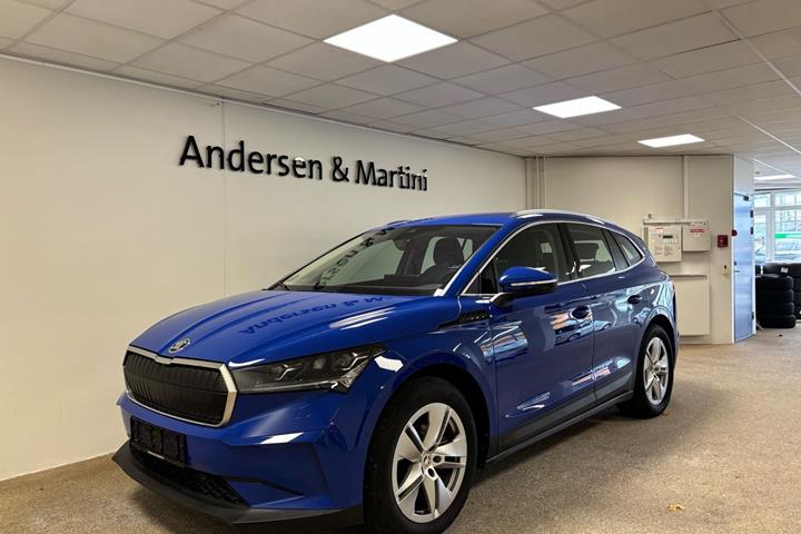 Blå Skoda Enyaq fra 2022