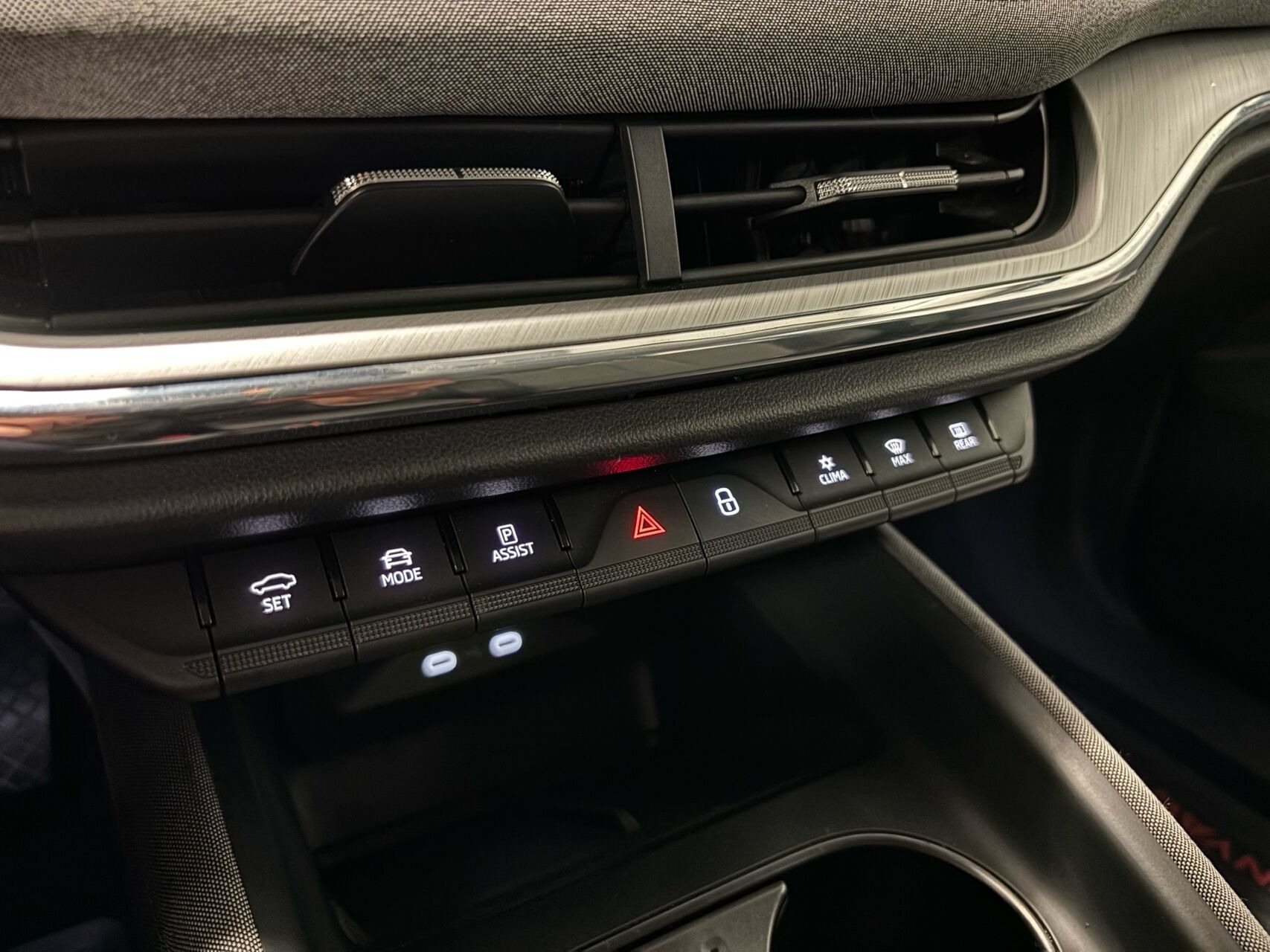 Blå Skoda Enyaq fra 2022
