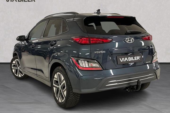 Blå Hyundai Kona fra 2021