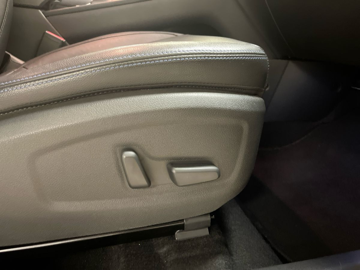 Blå Hyundai Kona fra 2021
