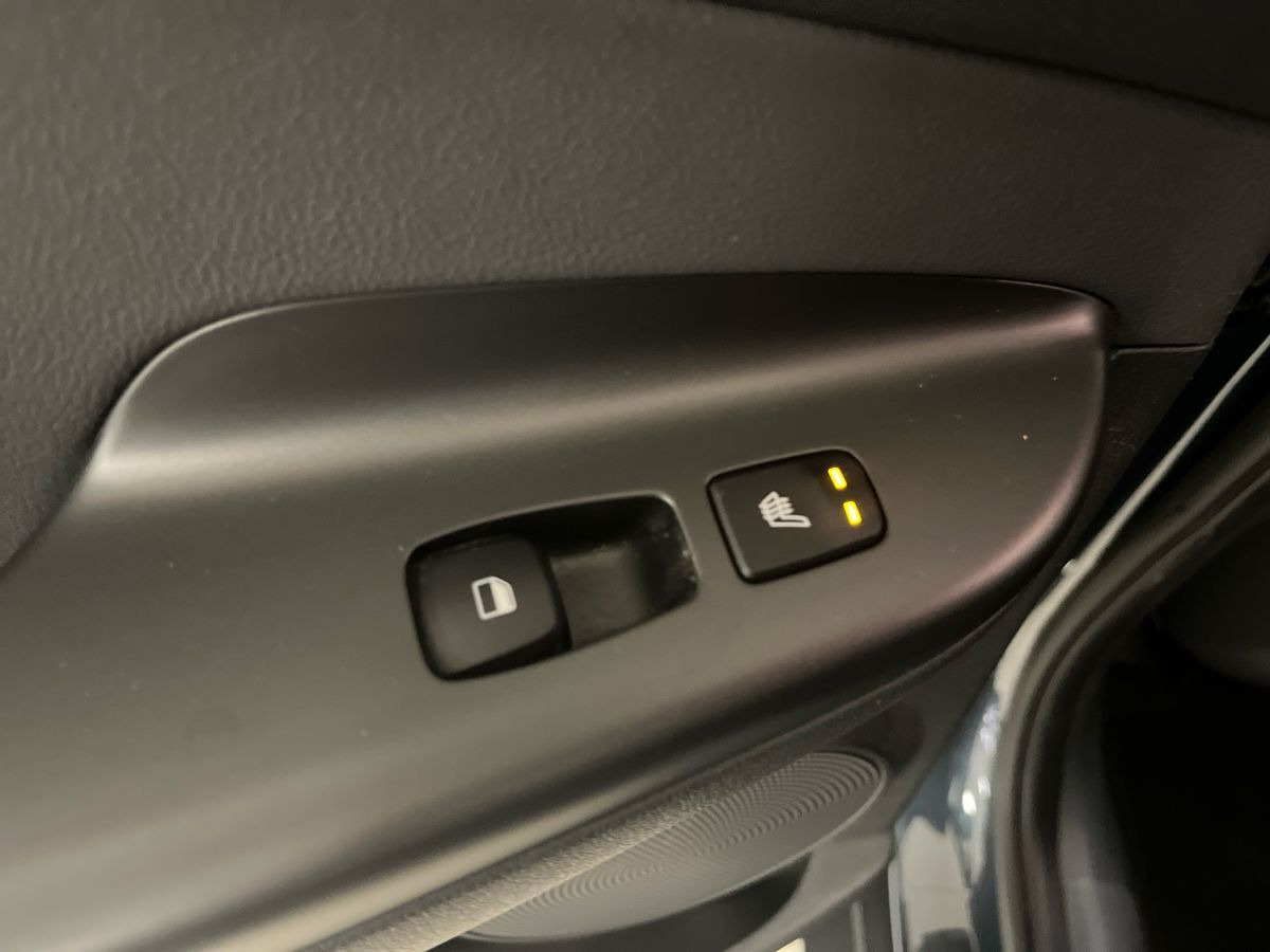Blå Hyundai Kona fra 2021