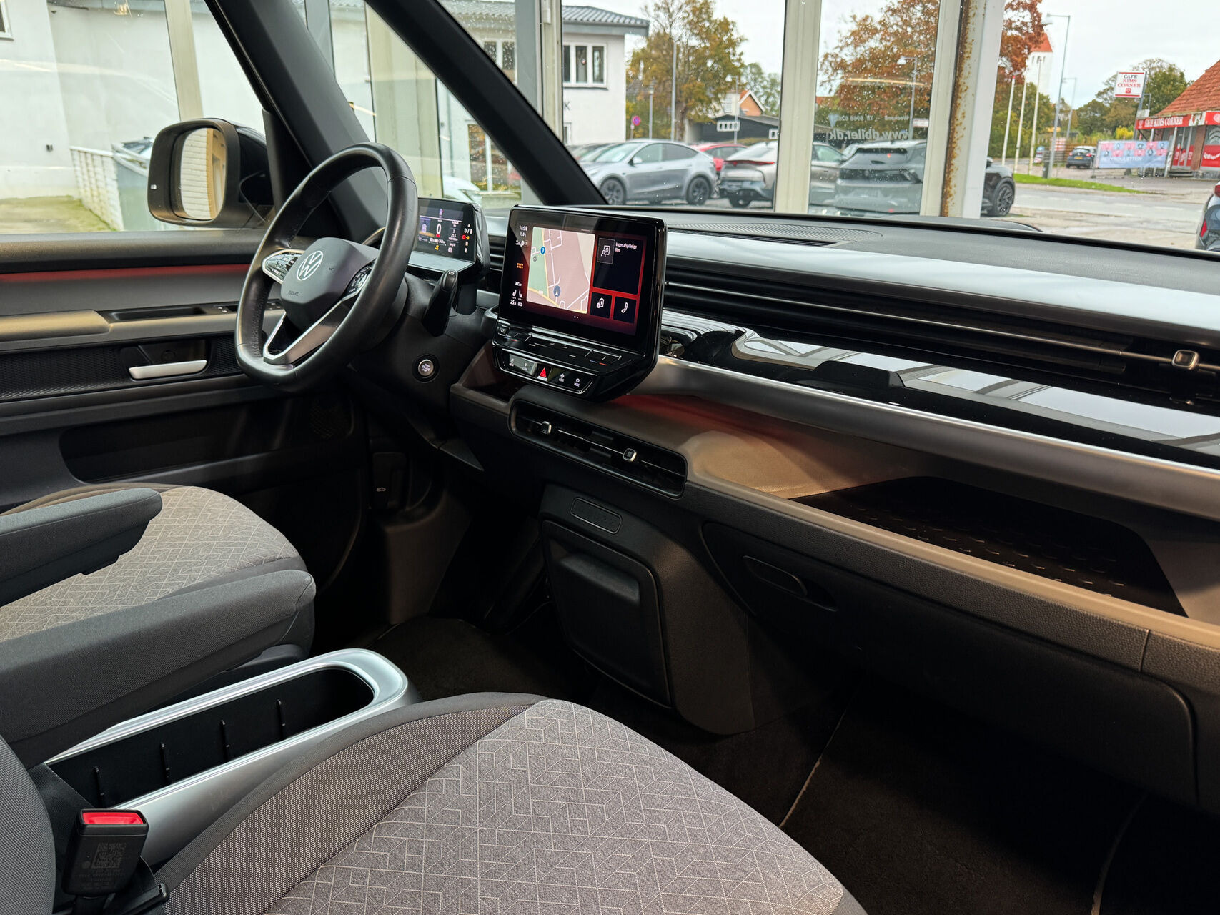 Gul VW ID.Buzz fra 2023
