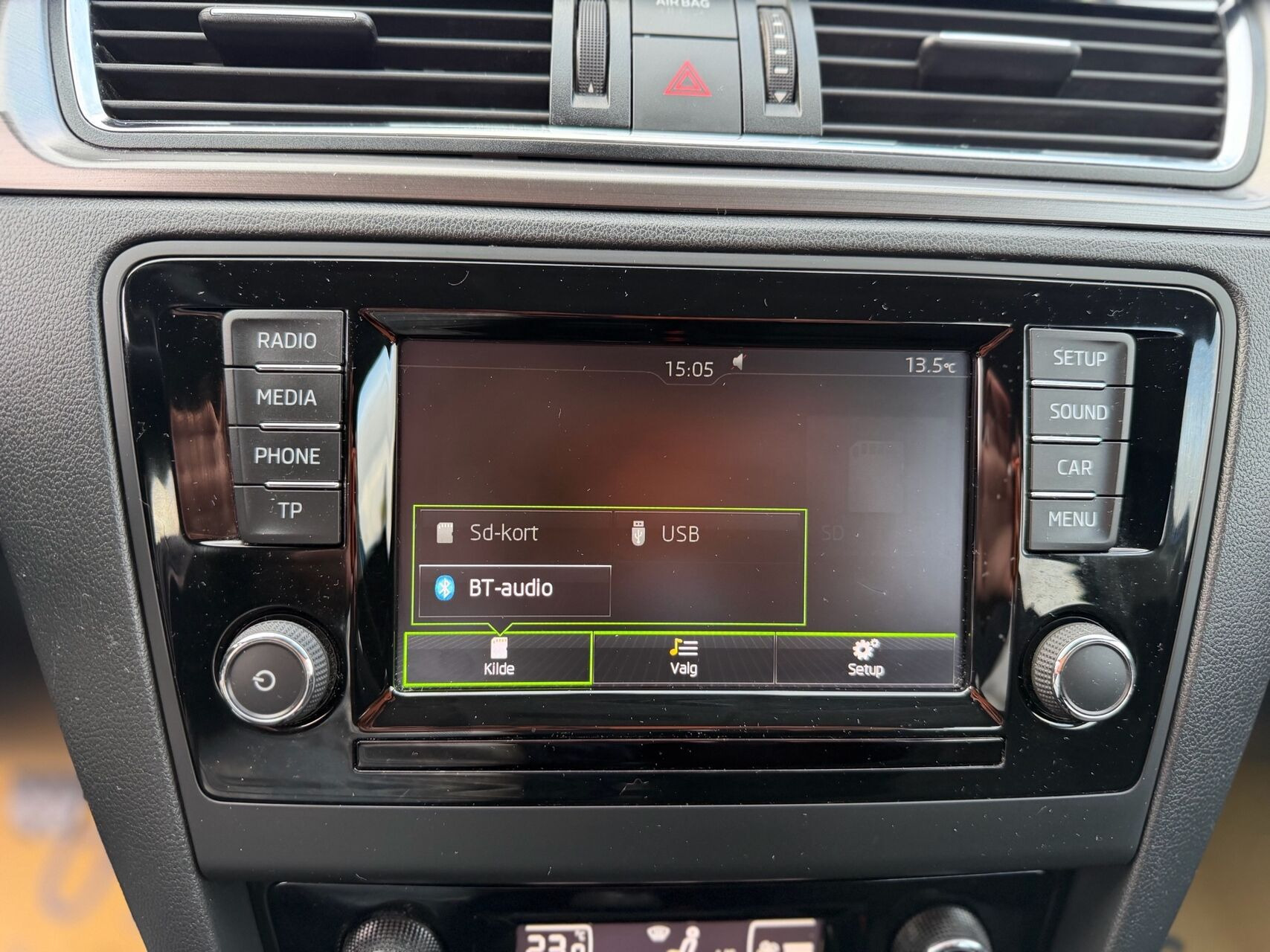 Blå Skoda Rapid fra 2016