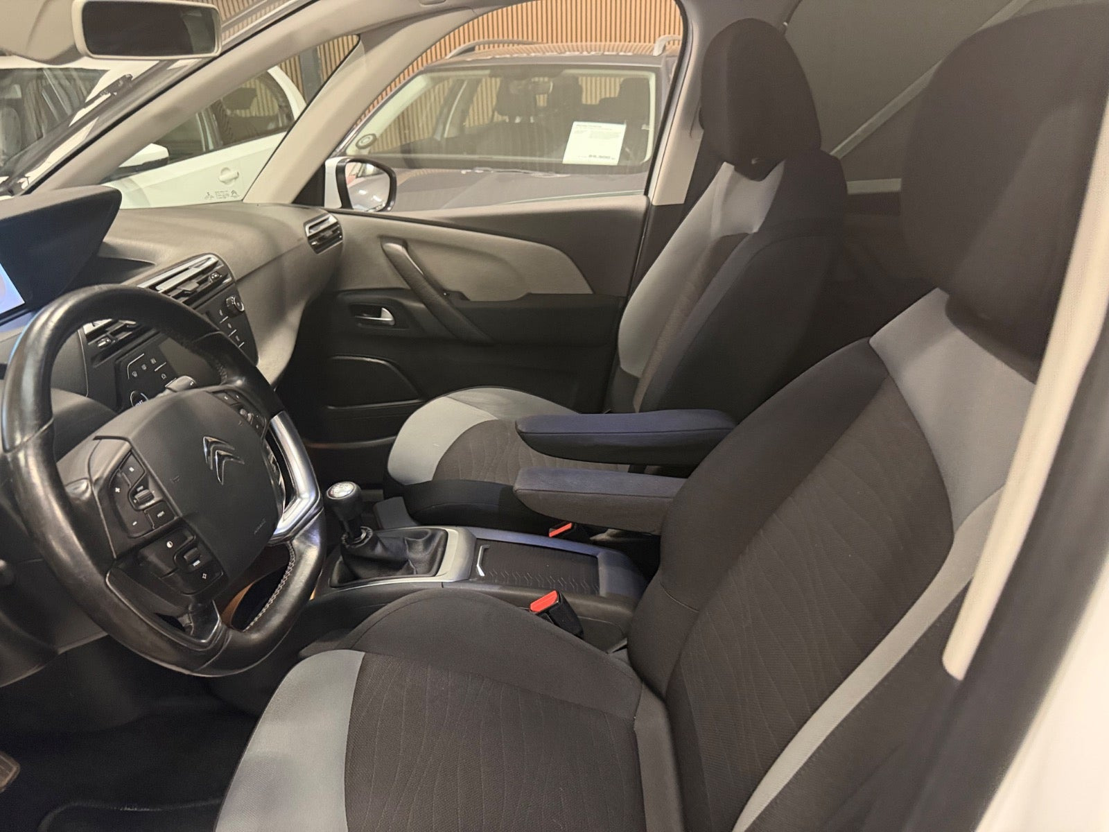 Hvid Citroën Grand C4 Picasso fra 2015