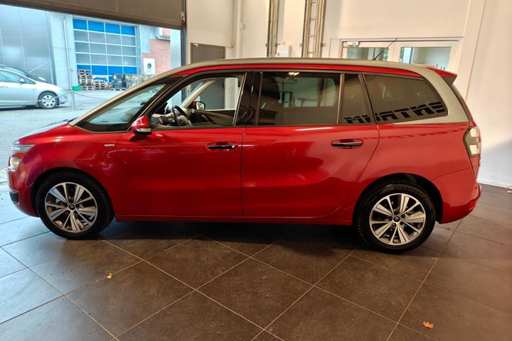 Rød Citroën Grand C4 Picasso fra 2016