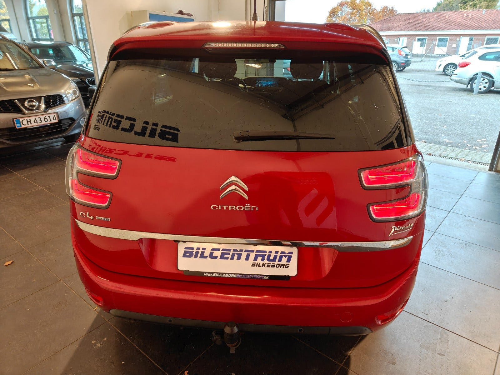 Rød Citroën Grand C4 Picasso fra 2016