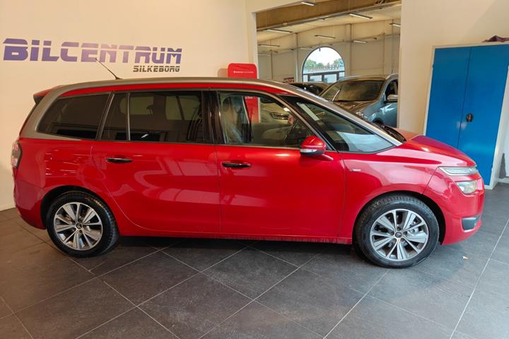 Rød Citroën Grand C4 Picasso fra 2016