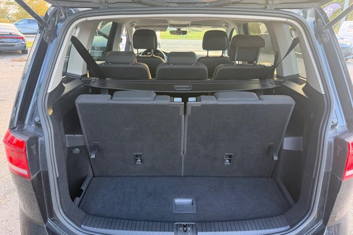 undefined VW Touran fra 2016