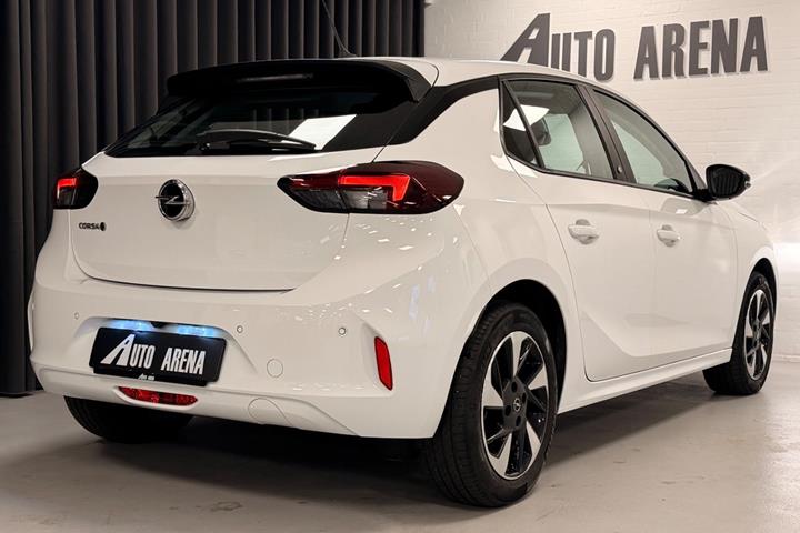 Hvid Opel Corsa-e fra 2021