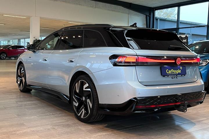 Sølv VW ID.7 fra 2026